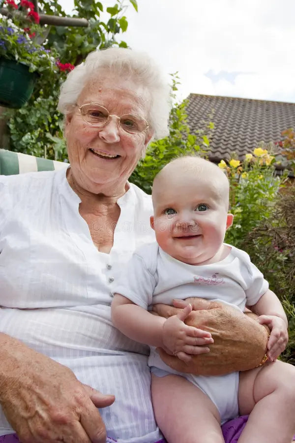 files/grandma-baby-20220752_jpg.jpg